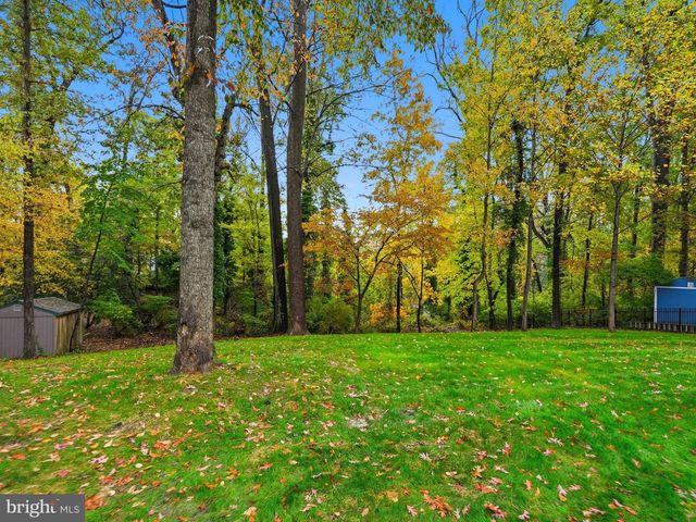 6434 WOODVILLE DR, Falls Church, VA 22044