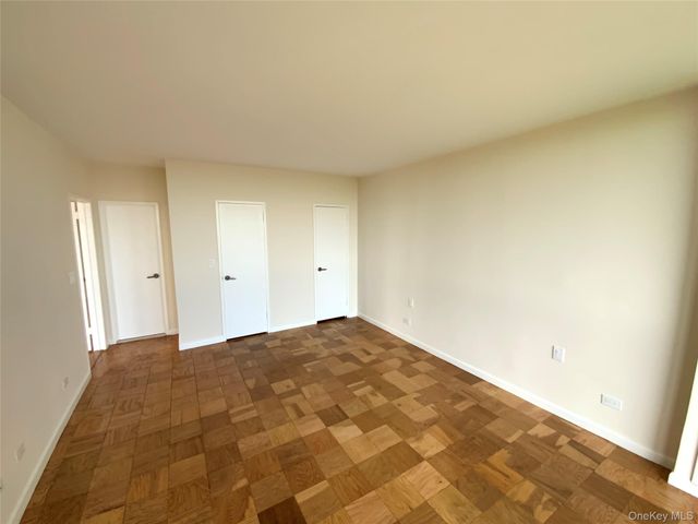 27110 Grand Central Parkway 24W, Floral Park, NY 11005