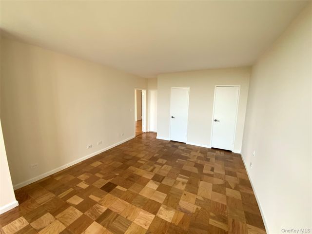 27110 Grand Central Parkway 24W, Floral Park, NY 11005