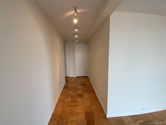 27110 Grand Central Parkway 24W, Floral Park, NY 11005