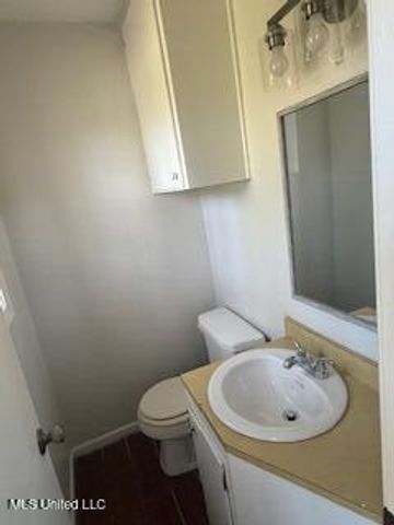 31 White Cove, Grenada, MS 38901