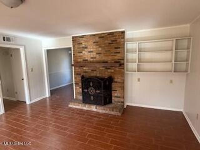 31 White Cove, Grenada, MS 38901