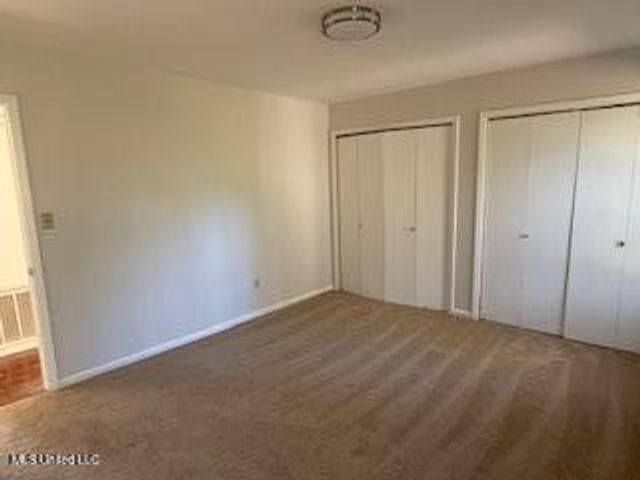 31 White Cove, Grenada, MS 38901