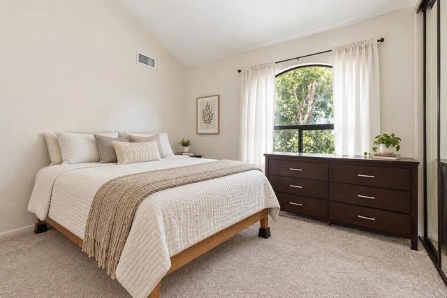 7940 University Avenue 14, La Mesa, CA 91942