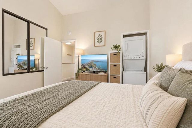 7940 University Avenue 14, La Mesa, CA 91942