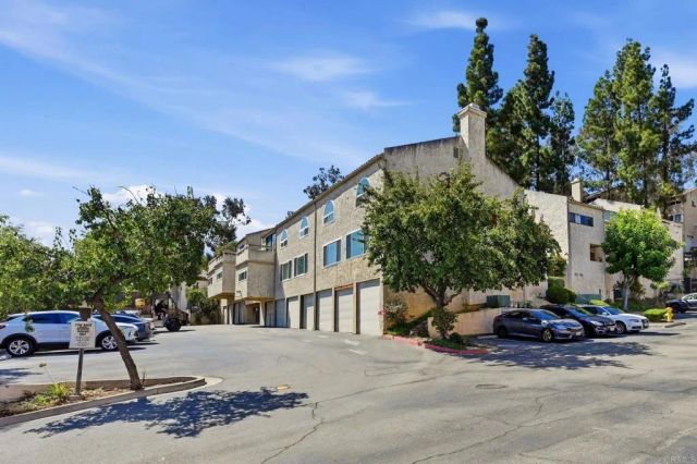 7940 University Avenue 14, La Mesa, CA 91942