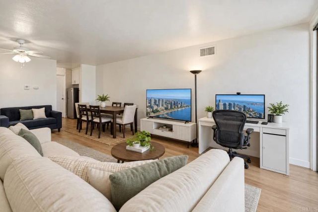 7940 University Avenue 14, La Mesa, CA 91942