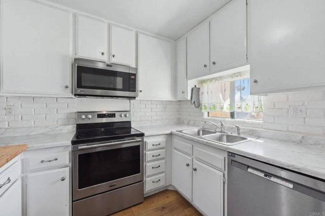 7940 University Avenue 14, La Mesa, CA 91942