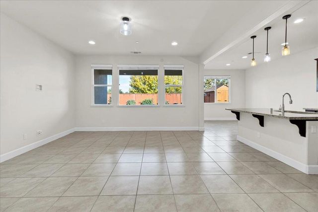 215 Lucero Drive, Hollister, CA 95023