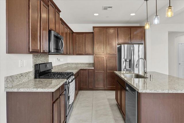 215 Lucero Drive, Hollister, CA 95023