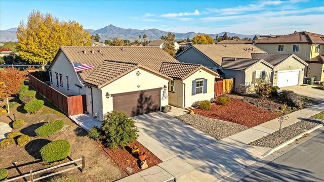 215 Lucero Drive, Hollister, CA 95023