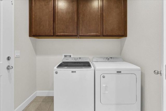 215 Lucero Drive, Hollister, CA 95023