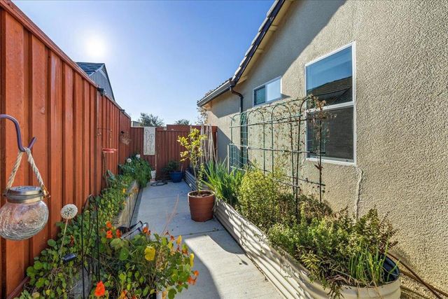 215 Lucero Drive, Hollister, CA 95023