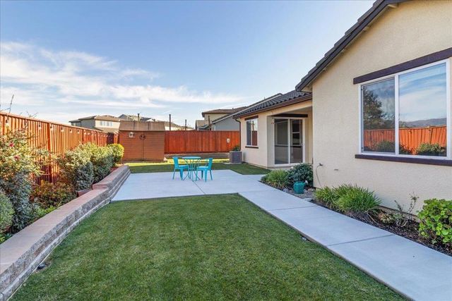 215 Lucero Drive, Hollister, CA 95023