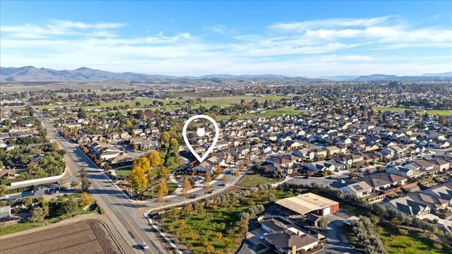 215 Lucero Drive, Hollister, CA 95023