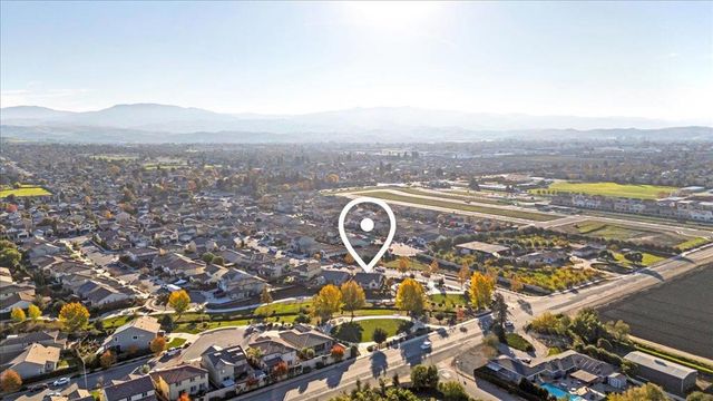 215 Lucero Drive, Hollister, CA 95023