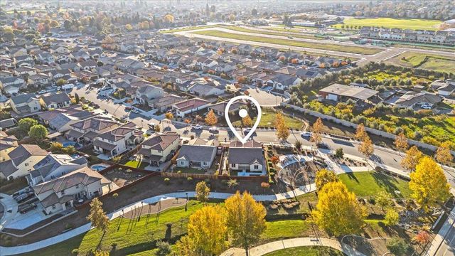 215 Lucero Drive, Hollister, CA 95023