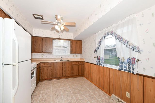 6369 N 101st STREET, Milwaukee, WI 53225