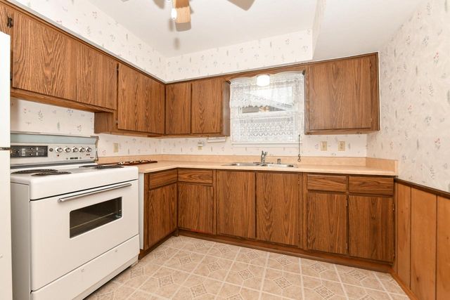 6369 N 101st STREET, Milwaukee, WI 53225