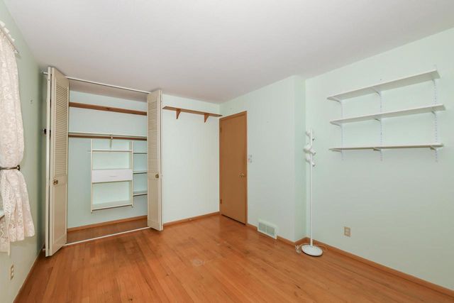 6369 N 101st STREET, Milwaukee, WI 53225