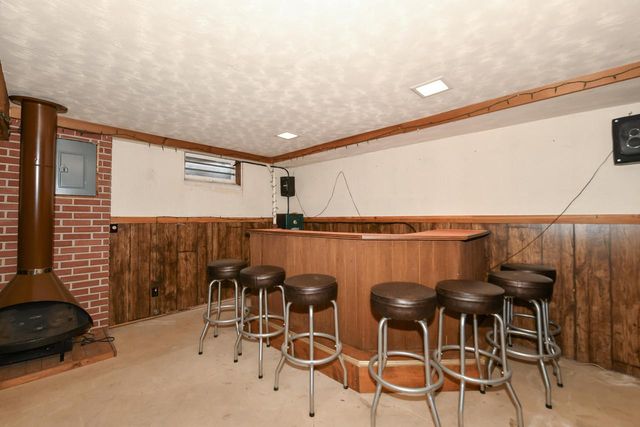 6369 N 101st STREET, Milwaukee, WI 53225