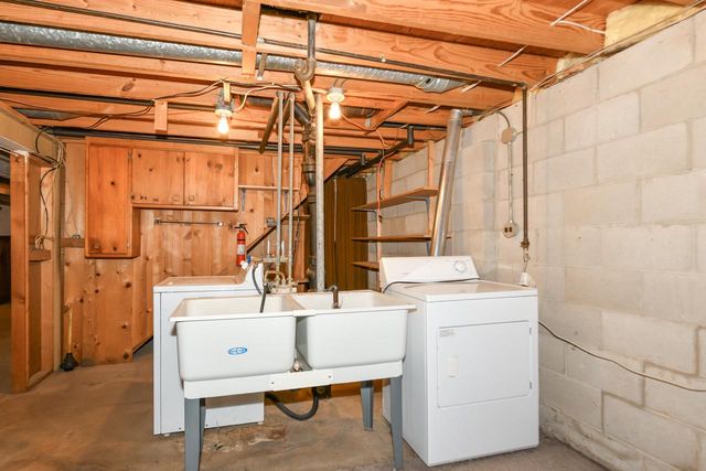 6369 N 101st STREET, Milwaukee, WI 53225