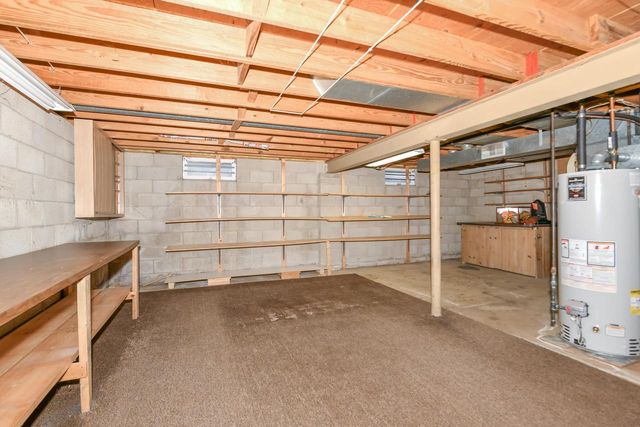 6369 N 101st STREET, Milwaukee, WI 53225