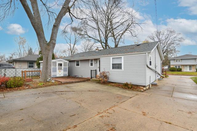 6369 N 101st STREET, Milwaukee, WI 53225