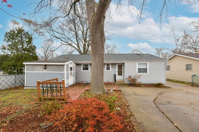 6369 N 101st STREET, Milwaukee, WI 53225