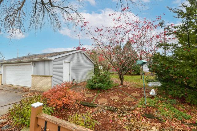 6369 N 101st STREET, Milwaukee, WI 53225