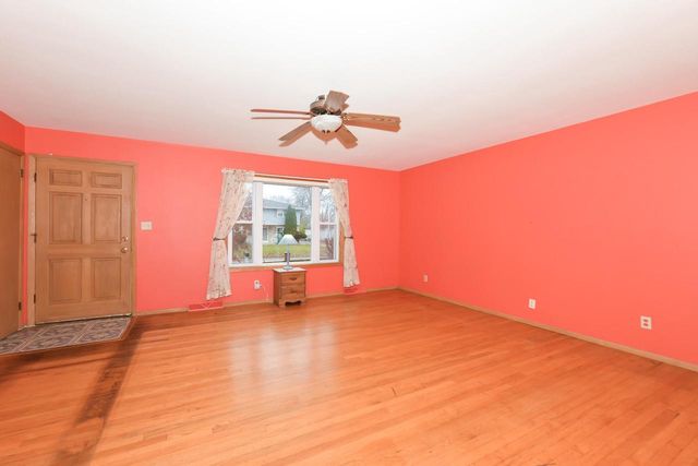 6369 N 101st STREET, Milwaukee, WI 53225