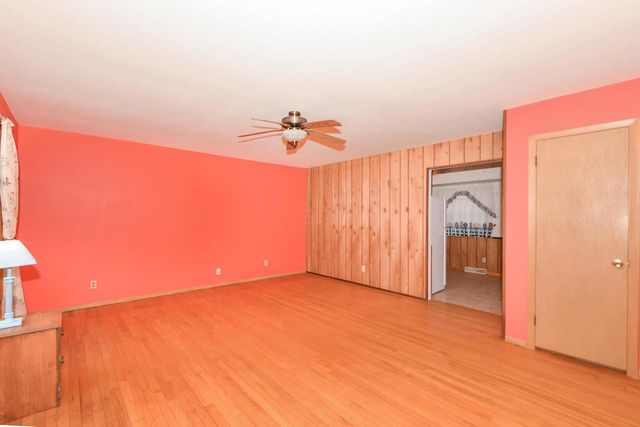 6369 N 101st STREET, Milwaukee, WI 53225