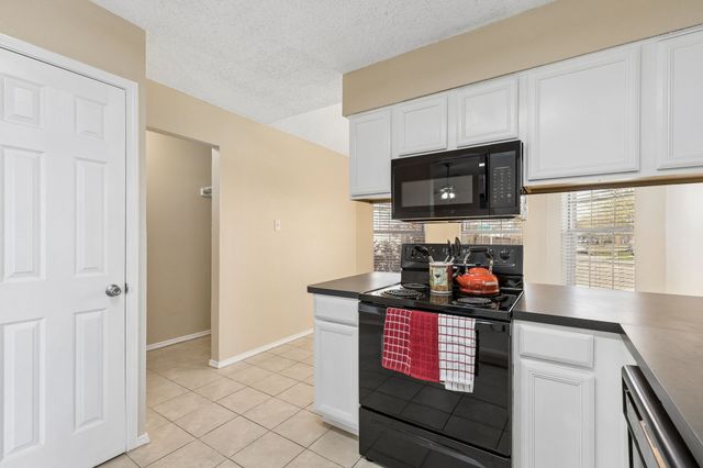 4628 Brimstone Drive, Fort Worth, TX 76244