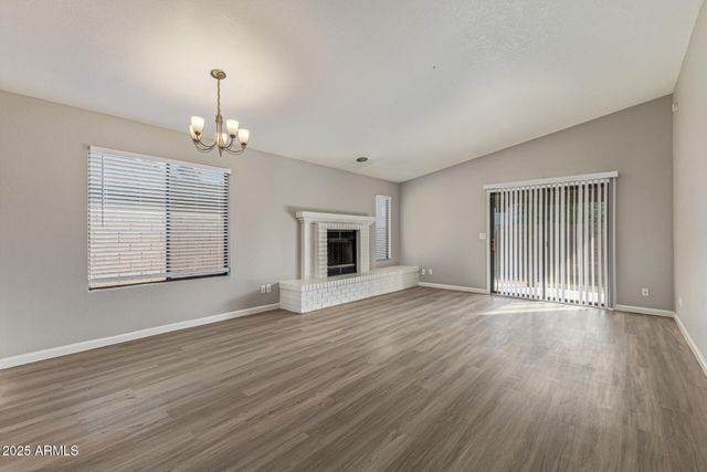 6605 N 48TH Avenue, Glendale, AZ 85301