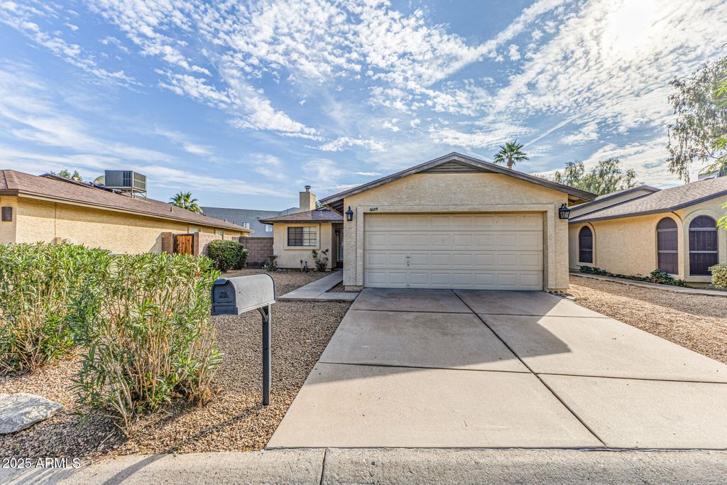 6605 N 48TH Avenue, Glendale, AZ 85301