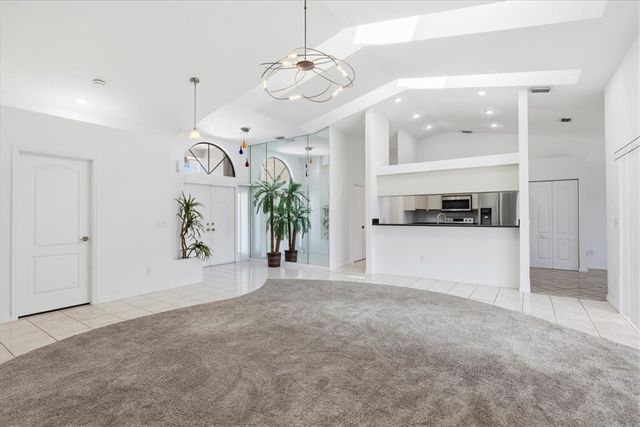 1902 Gaskins Circle, Port St Lucie, FL 34952