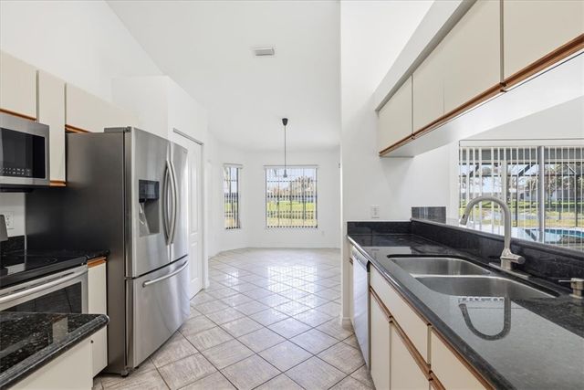 1902 Gaskins Circle, Port St Lucie, FL 34952