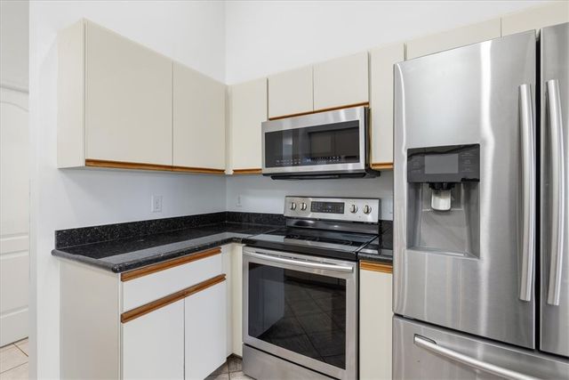 1902 Gaskins Circle, Port St Lucie, FL 34952