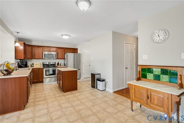 2955 Lookout Ln, North Prince George, VA 23860