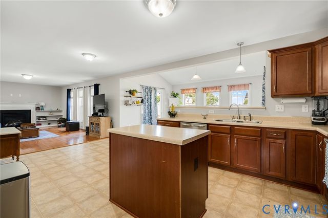 2955 Lookout Ln, North Prince George, VA 23860