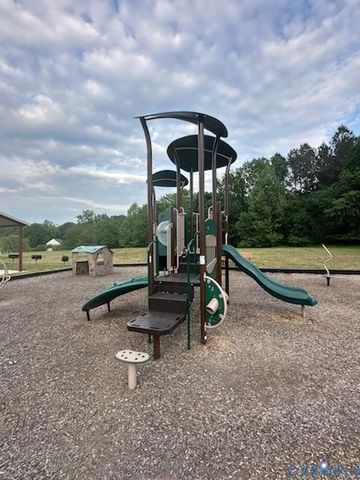2955 Lookout Ln, North Prince George, VA 23860