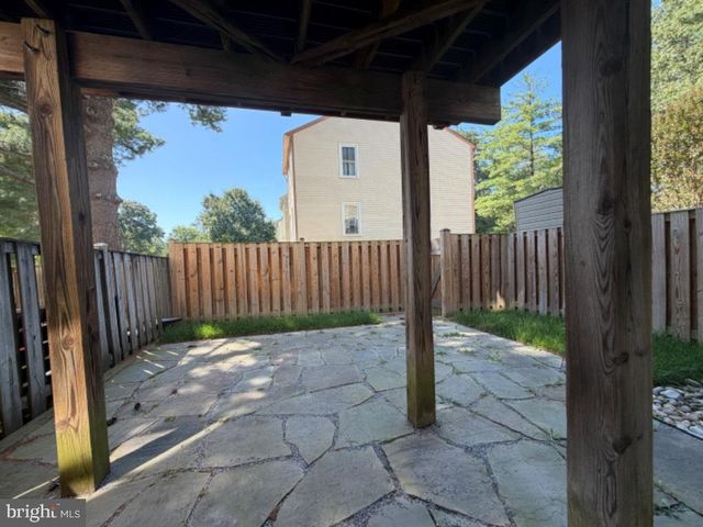 5406 NEW LONDON PARK DR, Fairfax, VA 22032