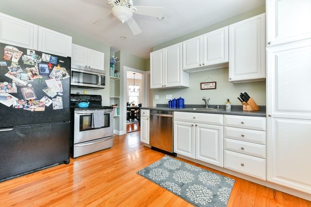 155 King St 3, Boston, MA 02122
