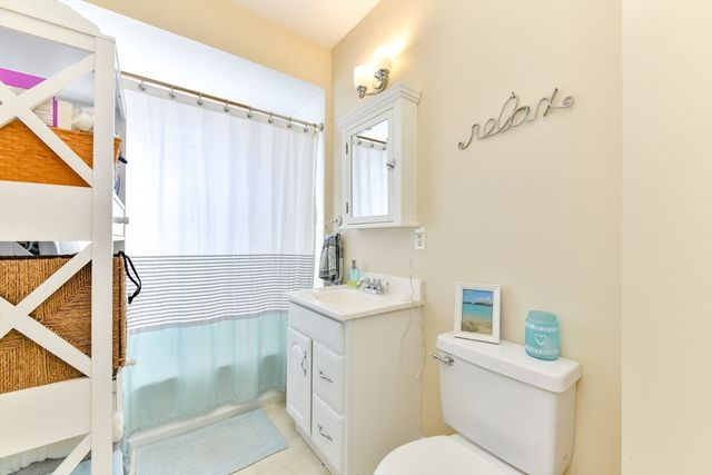 155 King St 3, Boston, MA 02122