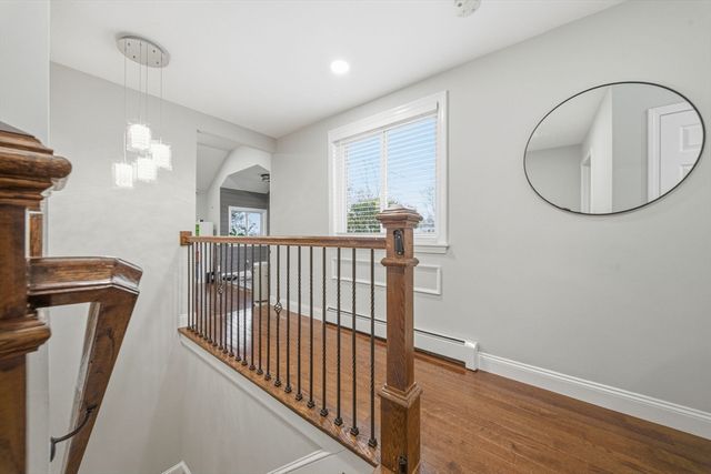 30 Glendale Ave, Uxbridge, MA 01569