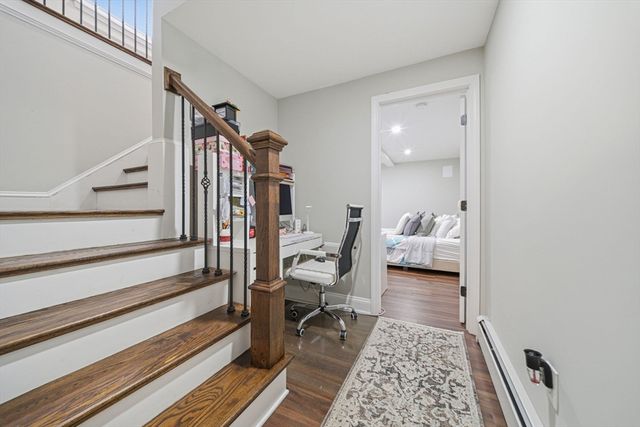 30 Glendale Ave, Uxbridge, MA 01569