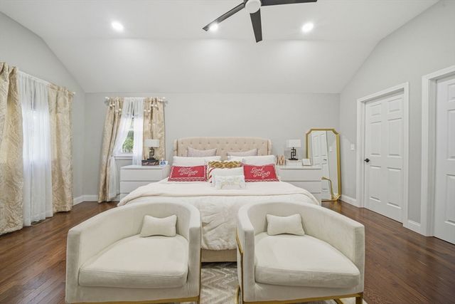 30 Glendale Ave, Uxbridge, MA 01569