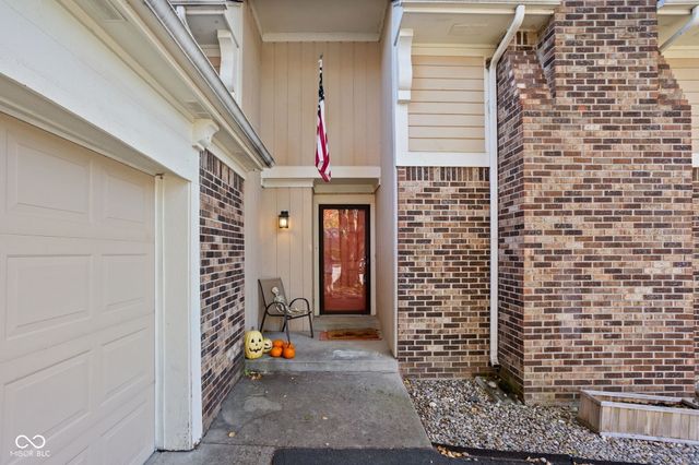 4664 Lambeth Walk, Carmel, IN 46033