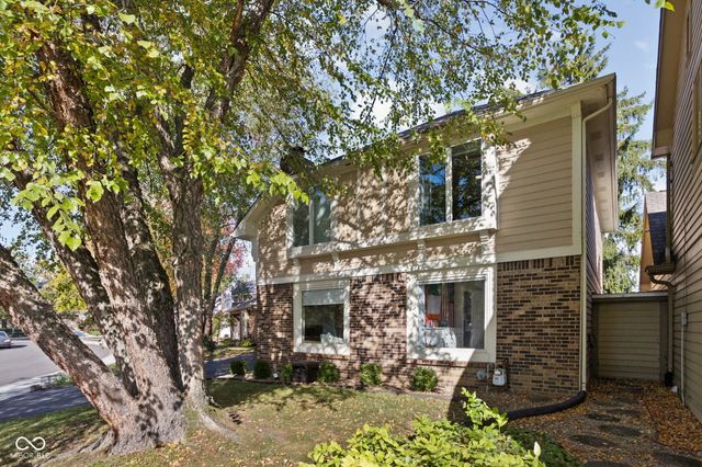 4664 Lambeth Walk, Carmel, IN 46033