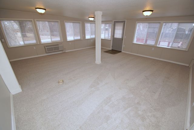 3210 W 68th Street, Davenport, IA 52806